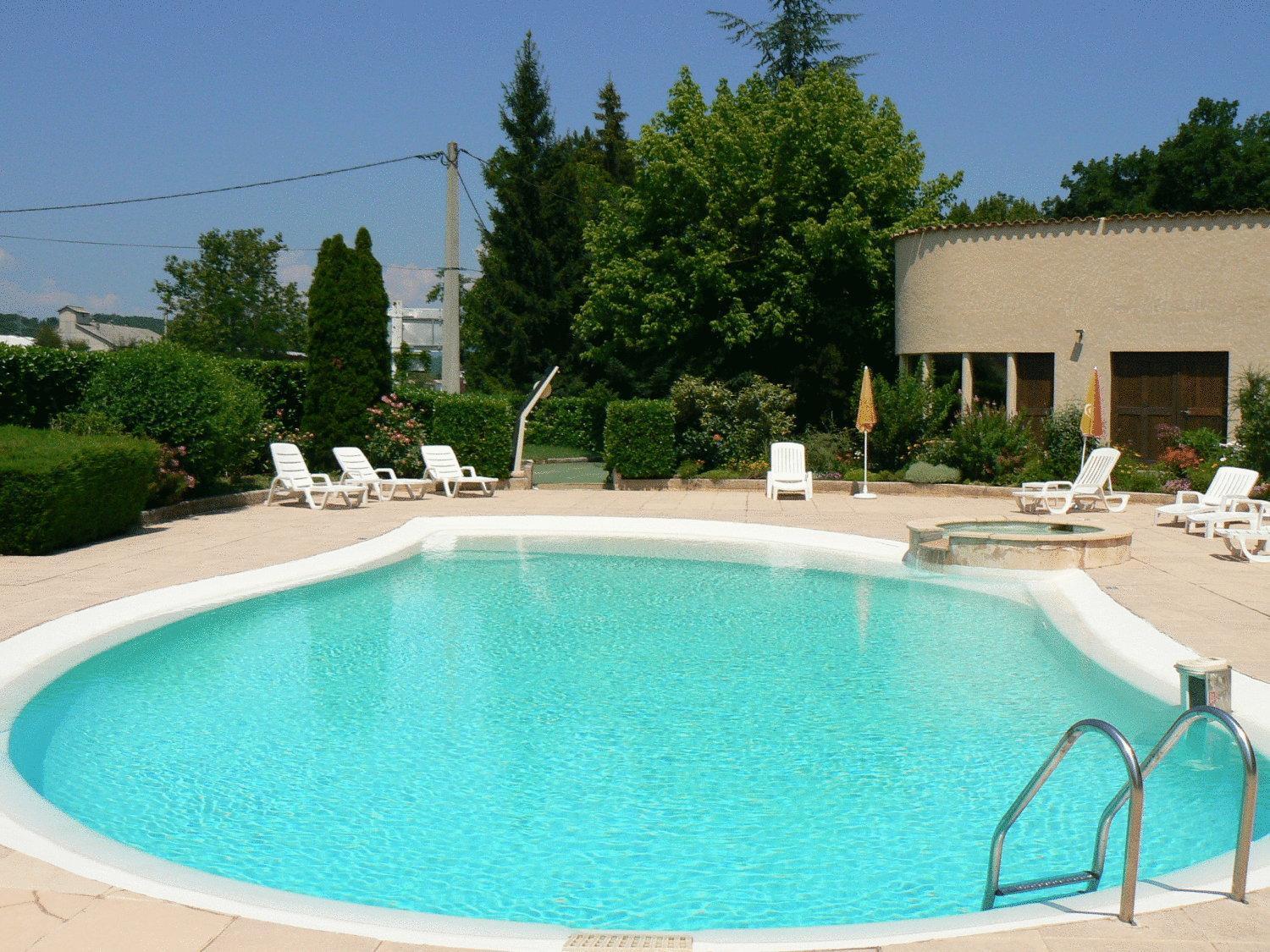 Hotel Les Chenes Систерон Екстериор снимка